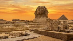 Egypt Closes Giza Pyramid